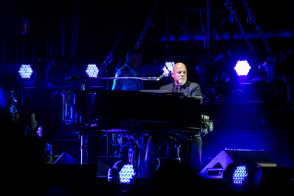 Gigantisch - Billy Joel: Bilder des Superstars aus der Commerzbank-Arena in Frankfurt 